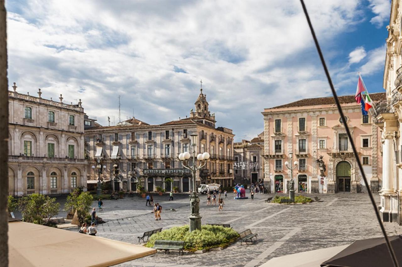 La Suite Di Piazza Dell'Universita Катания Экстерьер фото